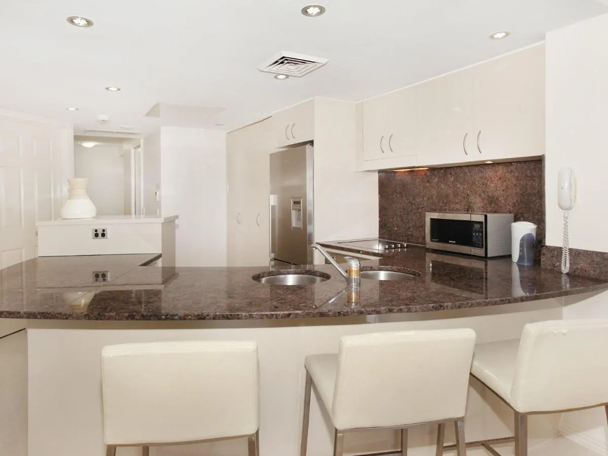 Zanzibar 404, Sensational 2 Bedroom Oceanview Apartment Mooloolaba