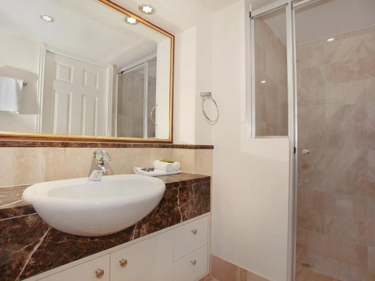 Zanzibar 404, Sensational 2 Bedroom Oceanview Apartment Mooloolaba